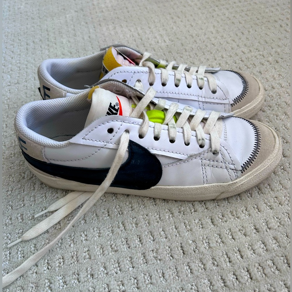 Nike low jumbo blazers!